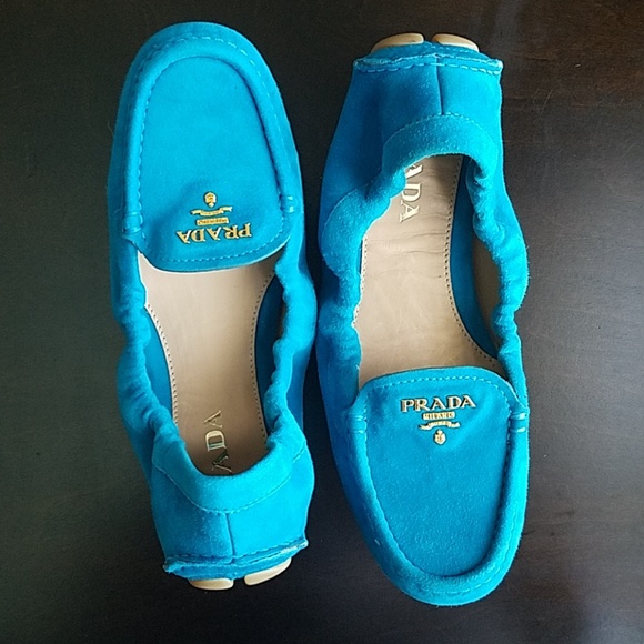 Prada Shoes - 🆕️Prada Teal Scrunchy Mocassin (36.5)